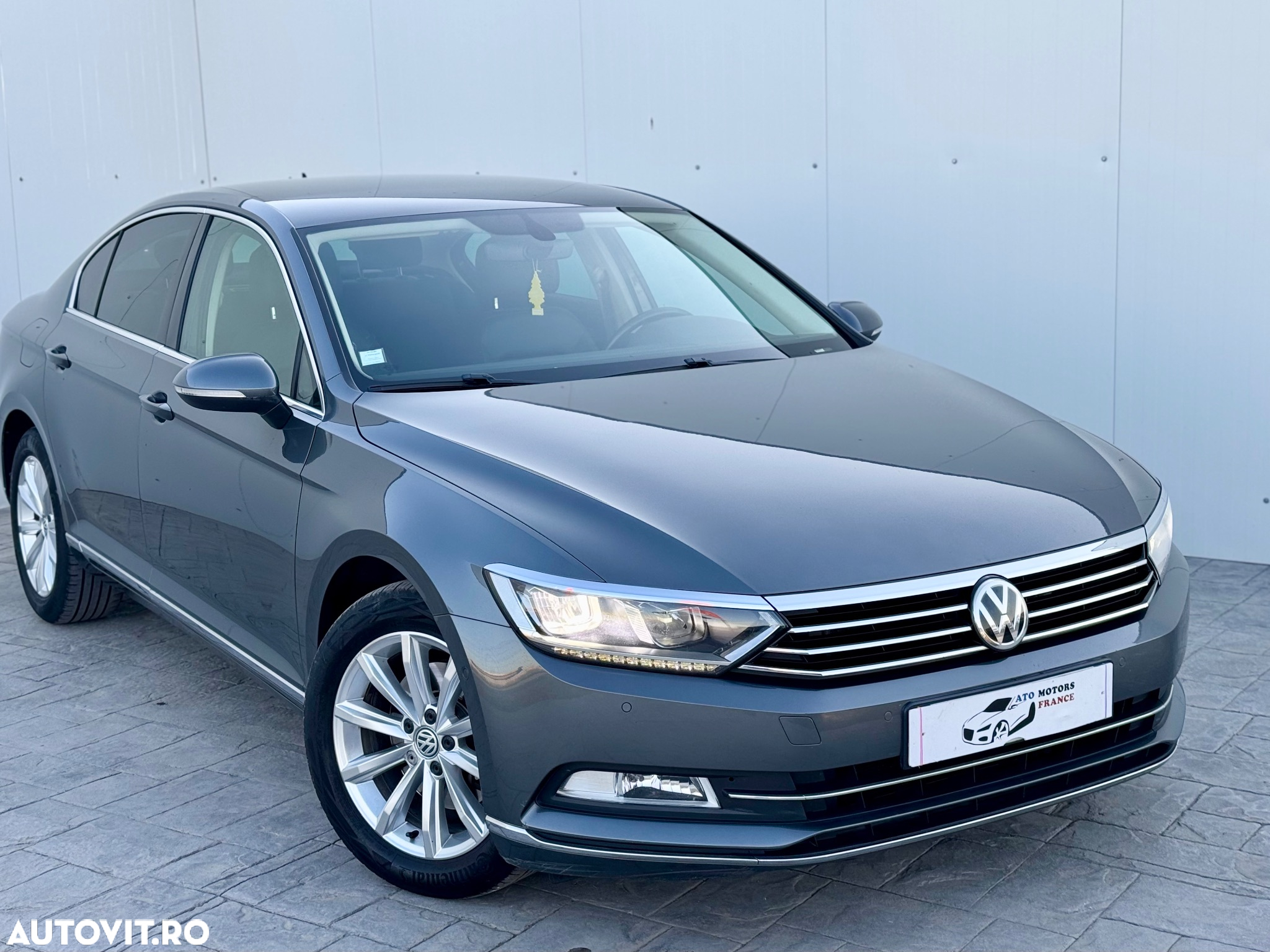 Volkswagen Passat 2.0 TDI DSG Highline - 2