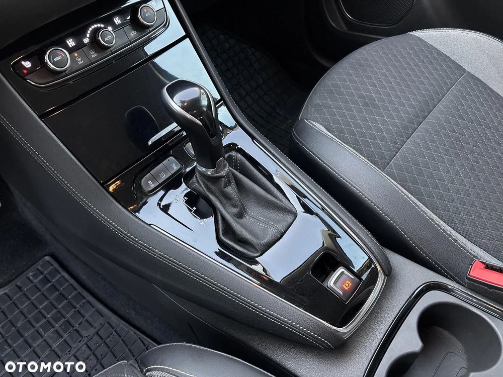 Opel Grandland X 1.2 T GPF Design Line S&S - 13