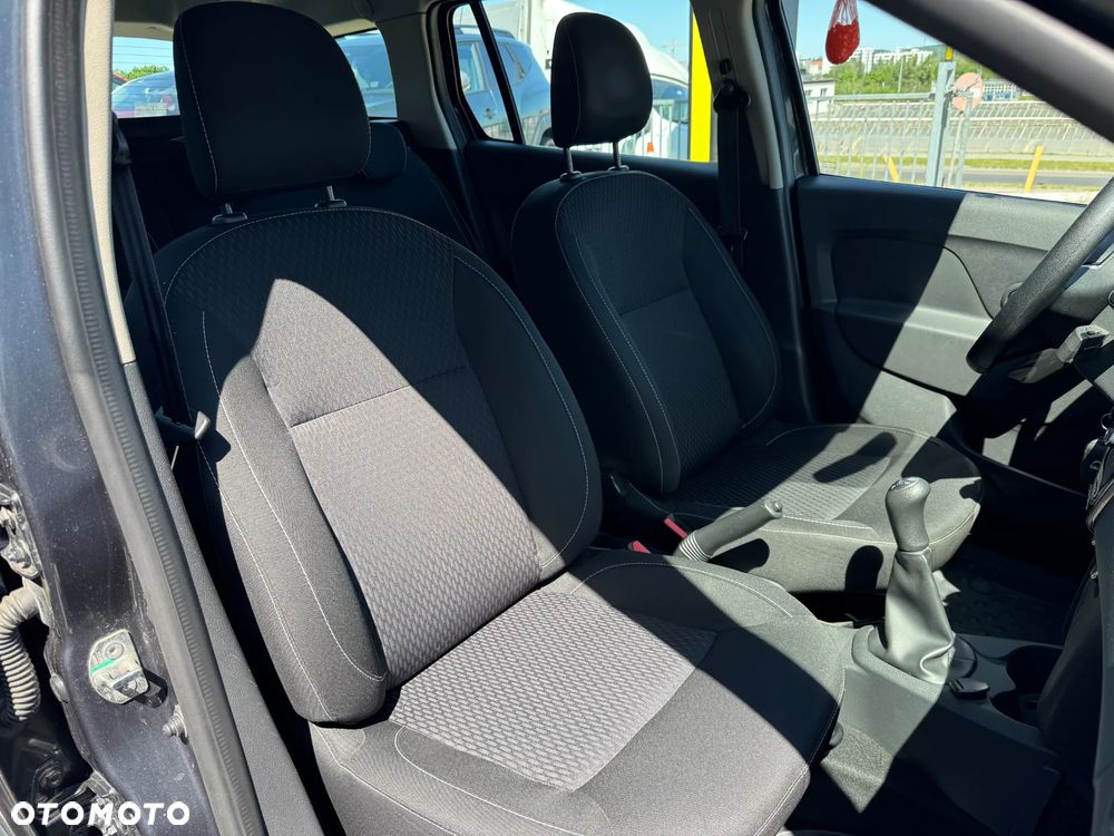 Dacia Logan 1.2 16V Laureate EU6 - 10