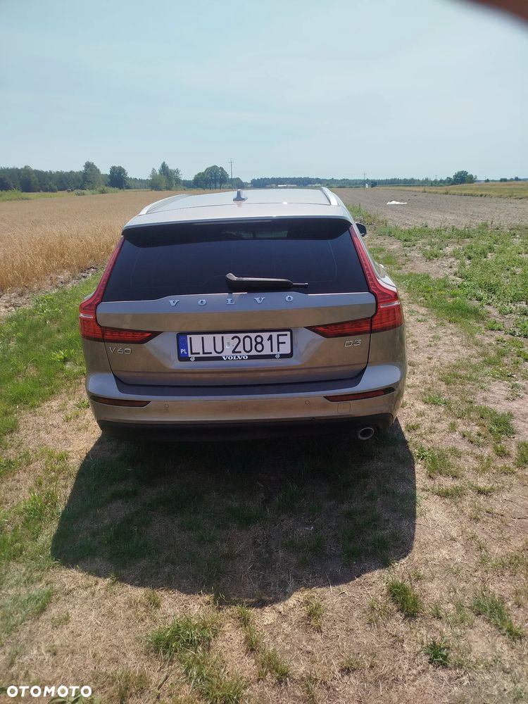 Volvo V60 2019 photo 4