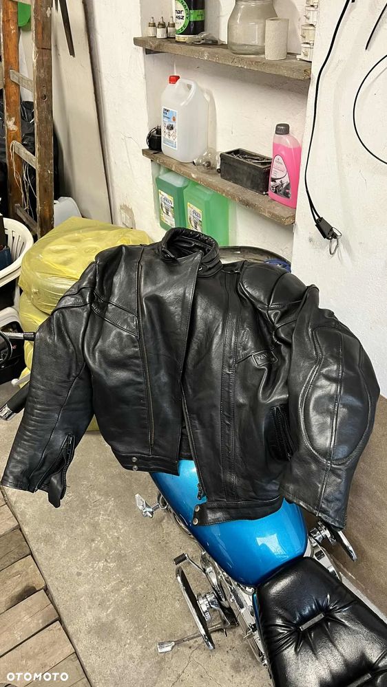 Suzuki Intruder - 21