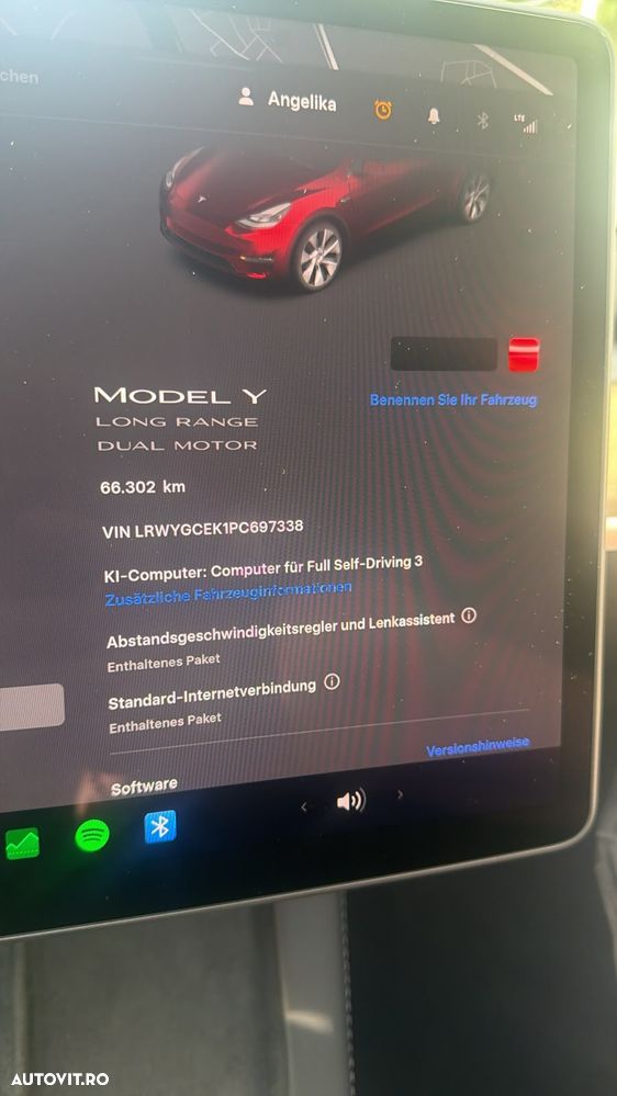 Tesla Model Y Long Range Dual Motor AWD - 24