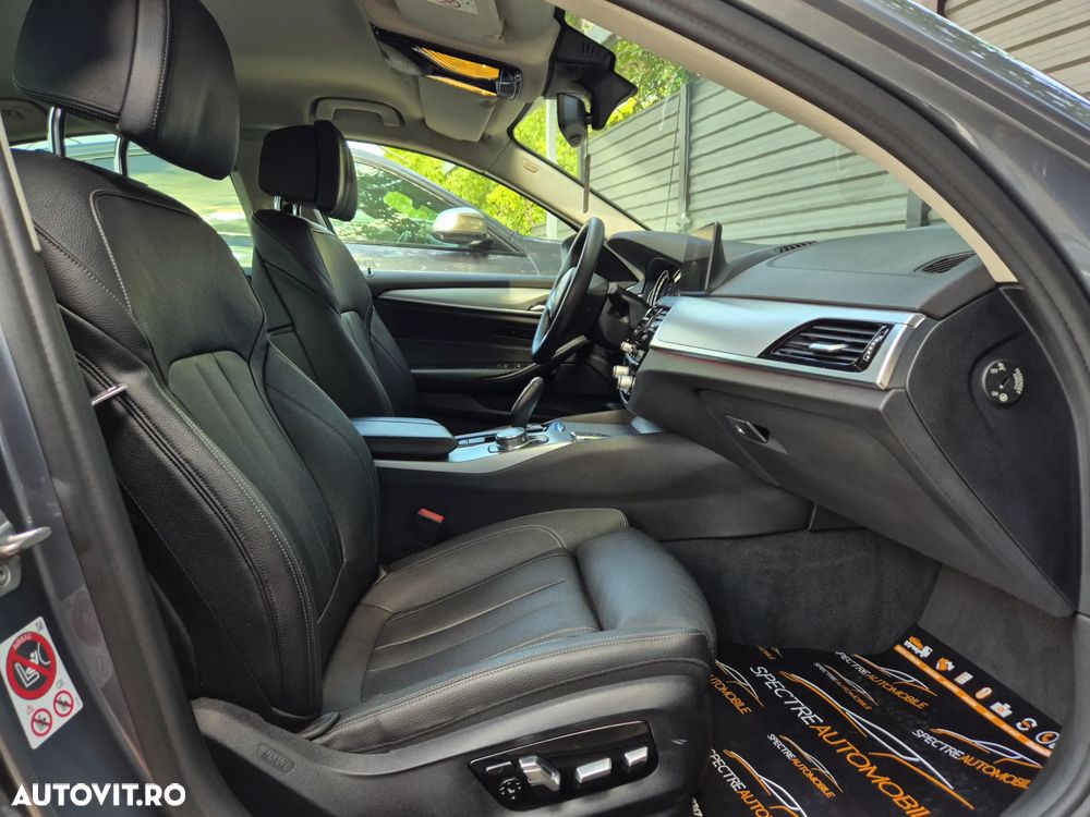 BMW Seria 5 520d Efficient Dynamics Edition Aut. Sport Line - 14