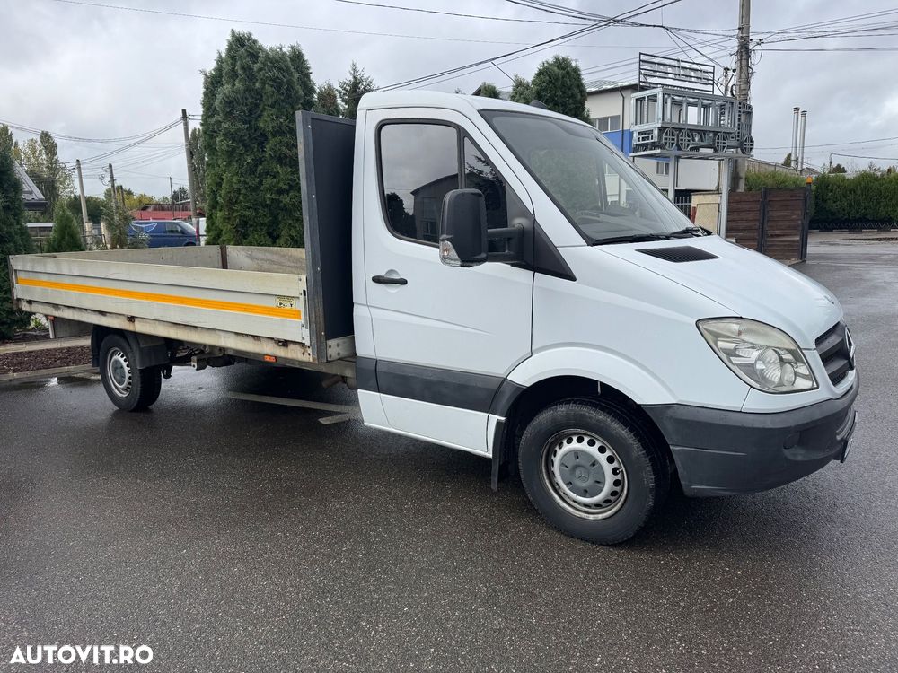 Mercedes-Benz Sprinter - 11