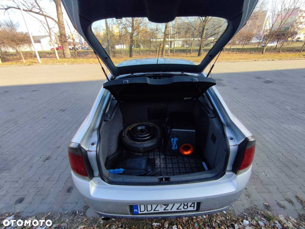 Opel Vectra - 8