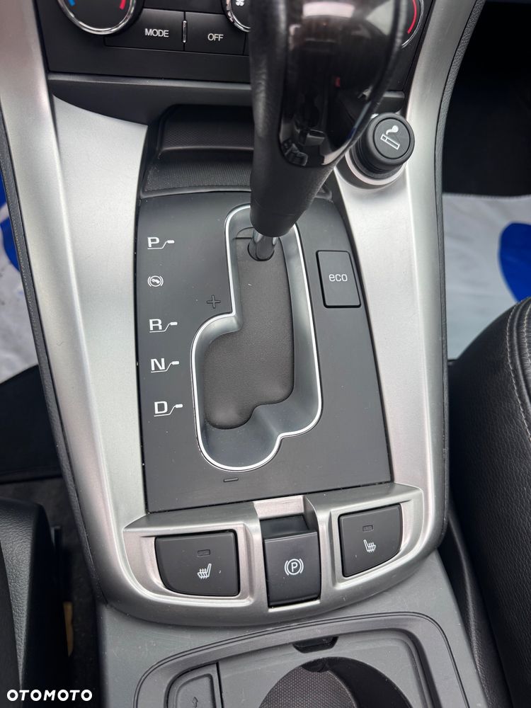 Chevrolet Captiva 2.2 D LTZ - 23