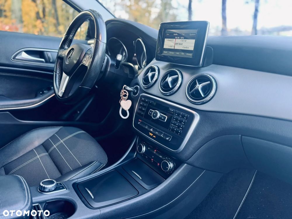 Mercedes-Benz GLA 220 CDI 7G-DCT AMG Line - 8