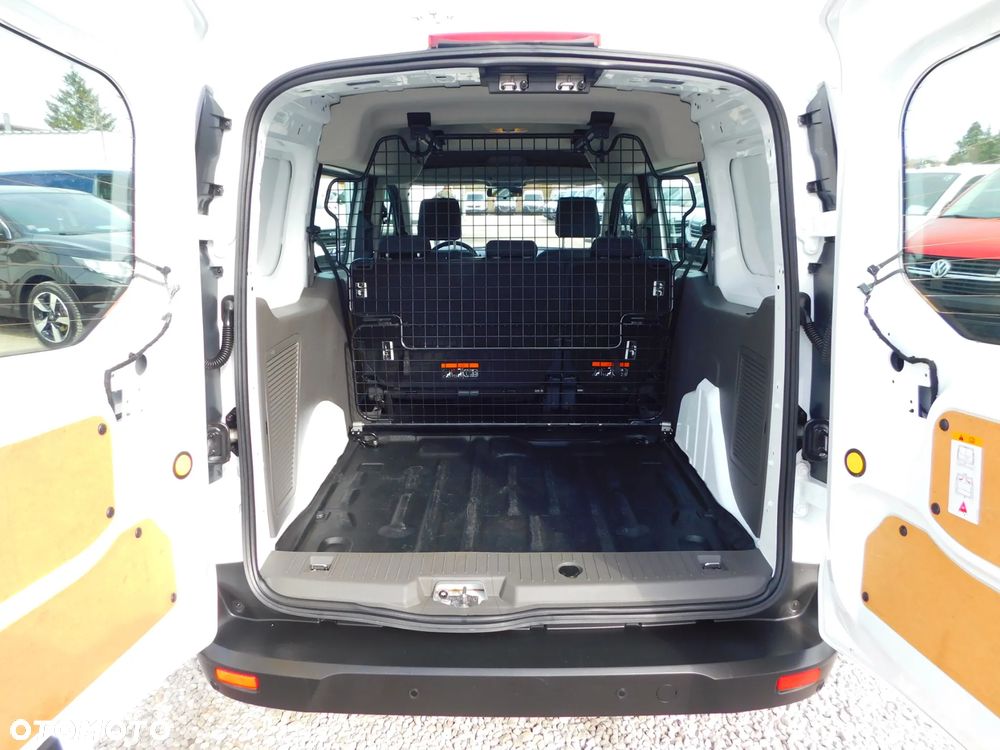 Ford Transit Connect - 3