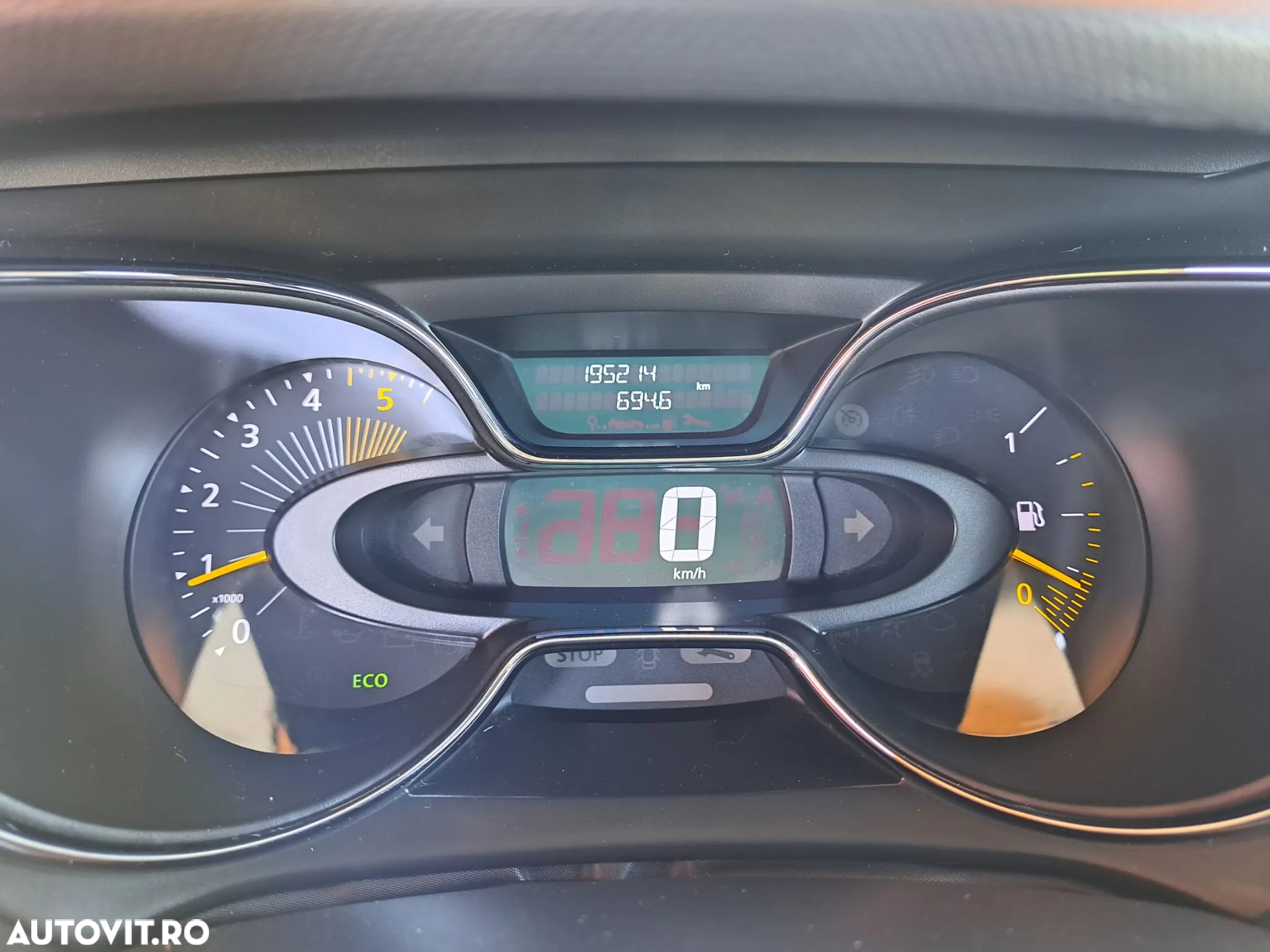 Renault Captur dCi Expression - 11