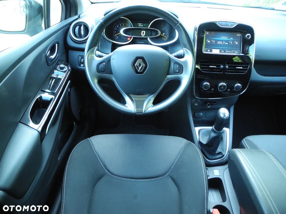 Renault Clio - 6