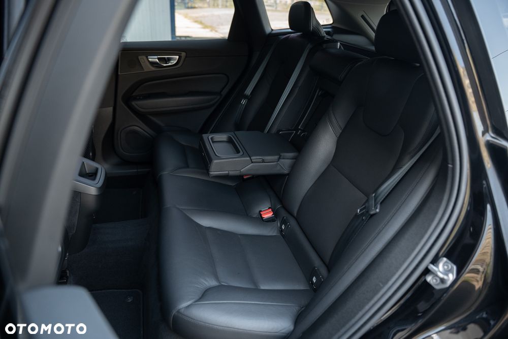 Volvo XC 60 B4 D Geartronic Inscription - 35