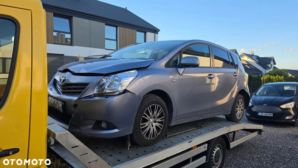 Toyota Verso - 1