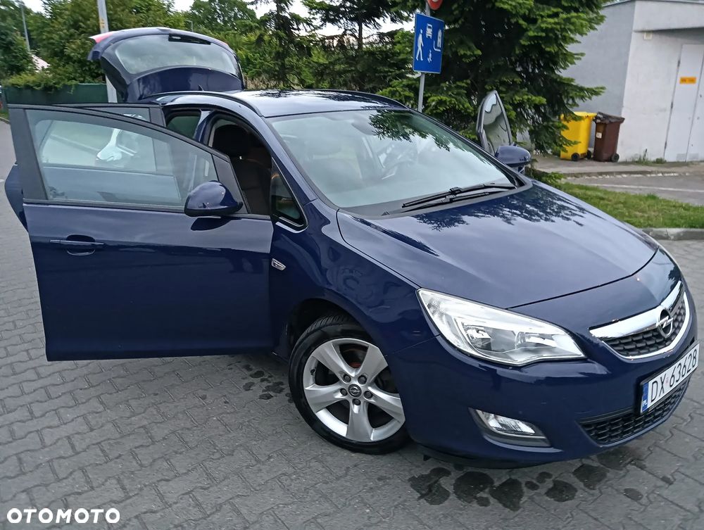 Opel Astra 2.0 CDTI DPF Design Edition - 5