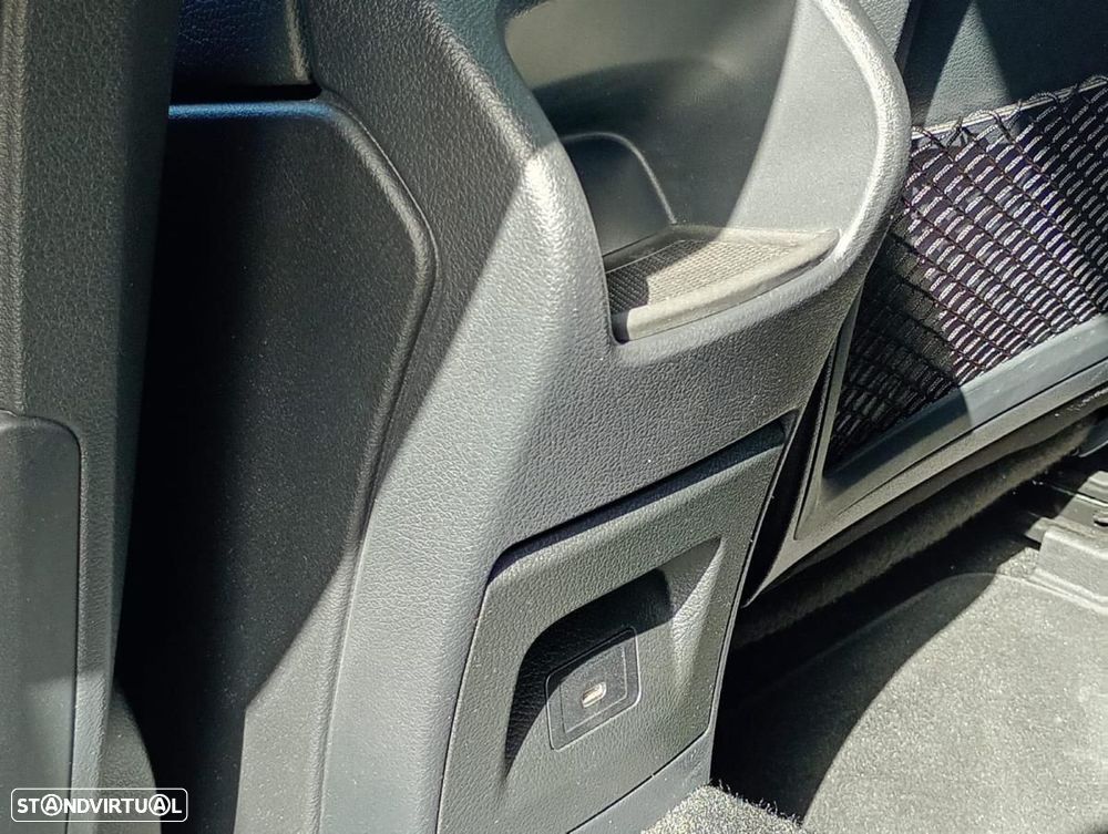 Mercedes-Benz A 250 Limousine e 8G-DCT AMG Line Advanced Plus - 38