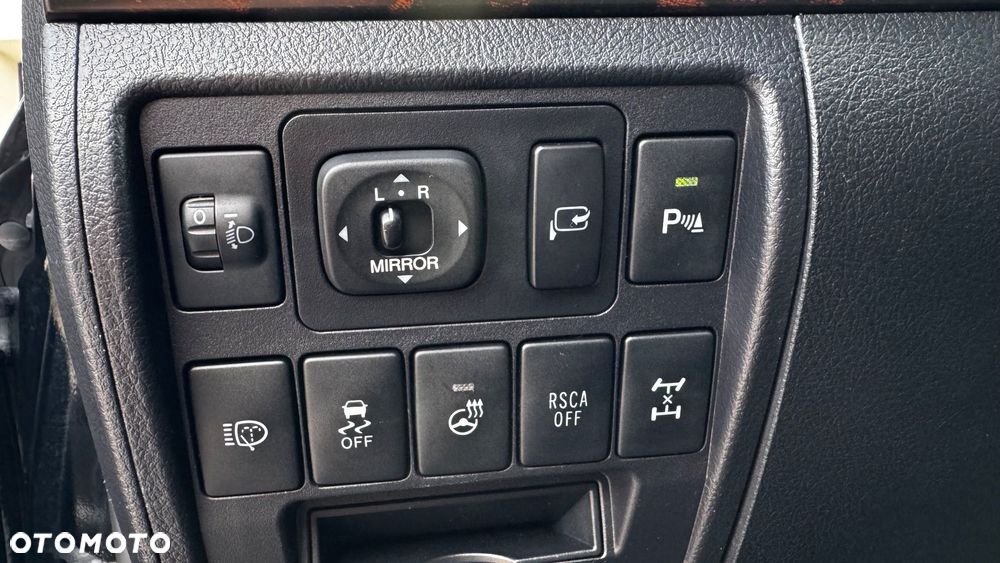 Toyota Land Cruiser - 14