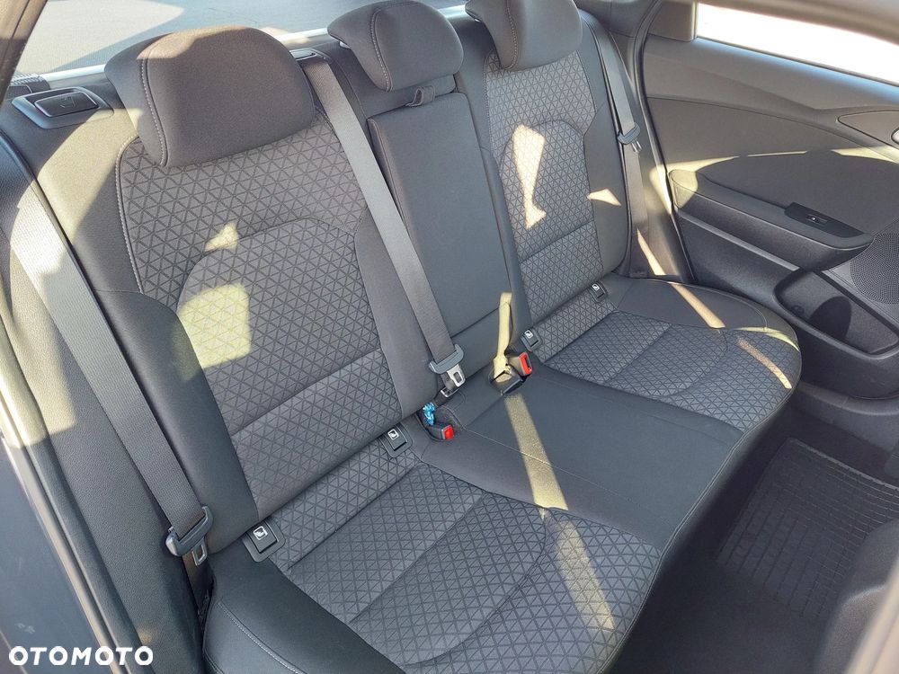 Kia Ceed 1.6 CRDi mHEV M - 28
