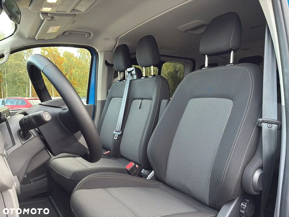 Volkswagen Transporter Kombi TDI L2H1 M1 - 13