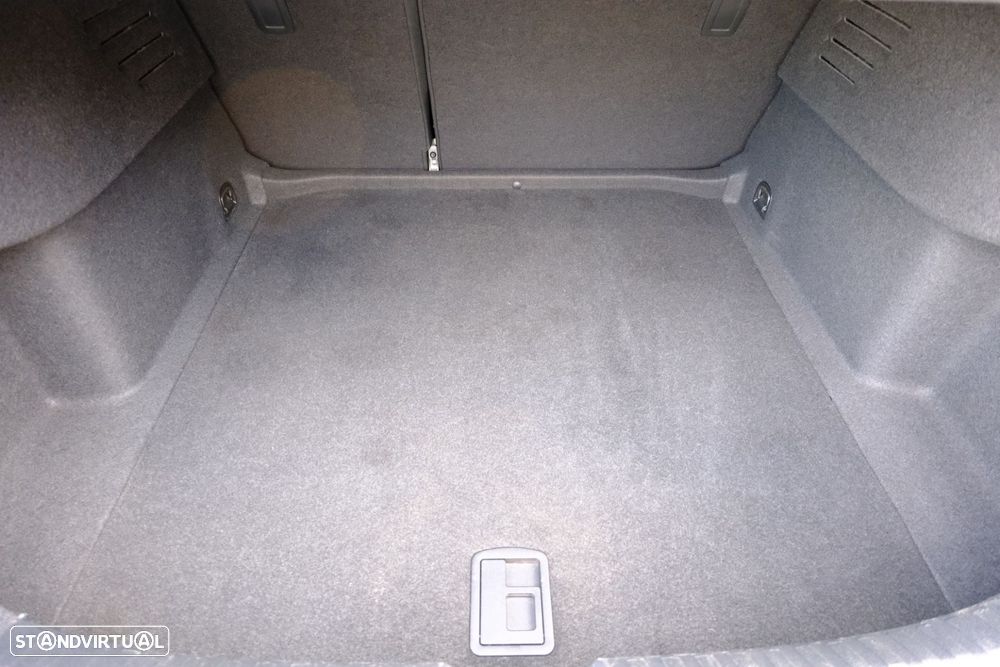 Audi A3 Limousine 30 TFSI Advanced - 36