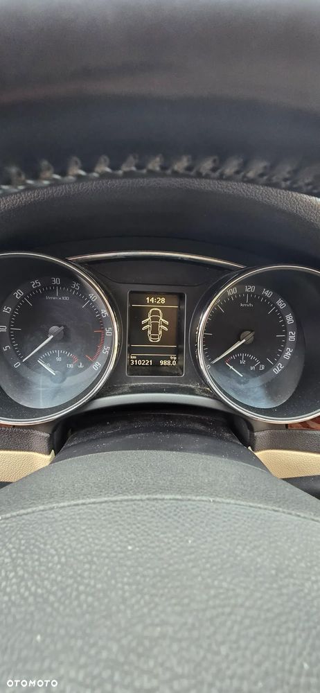 Skoda Superb 2.0 TDI Comfort - 14