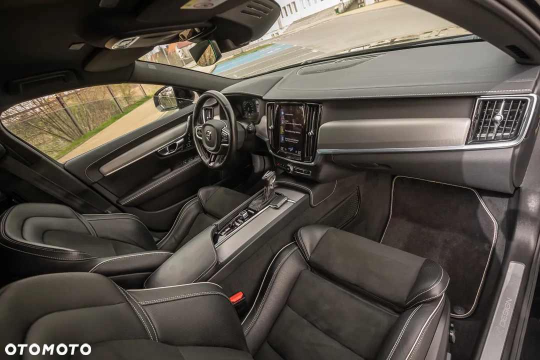 Volvo V90 - 35