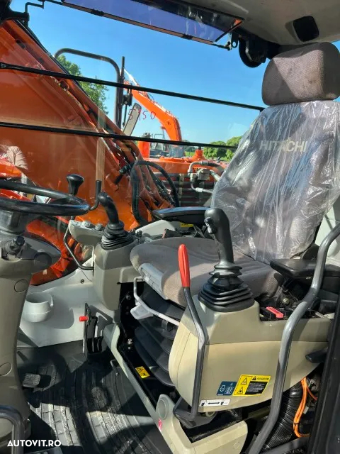 Hitachi ZX140W-5B - 11