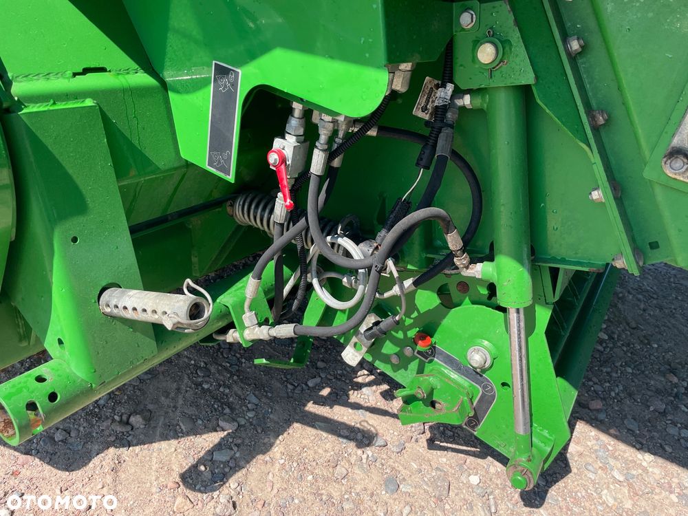 John Deere 864 - 13
