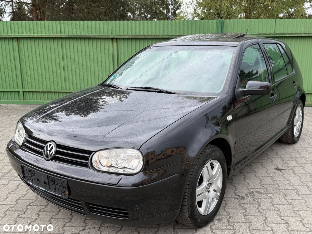 Volkswagen Golf - 4