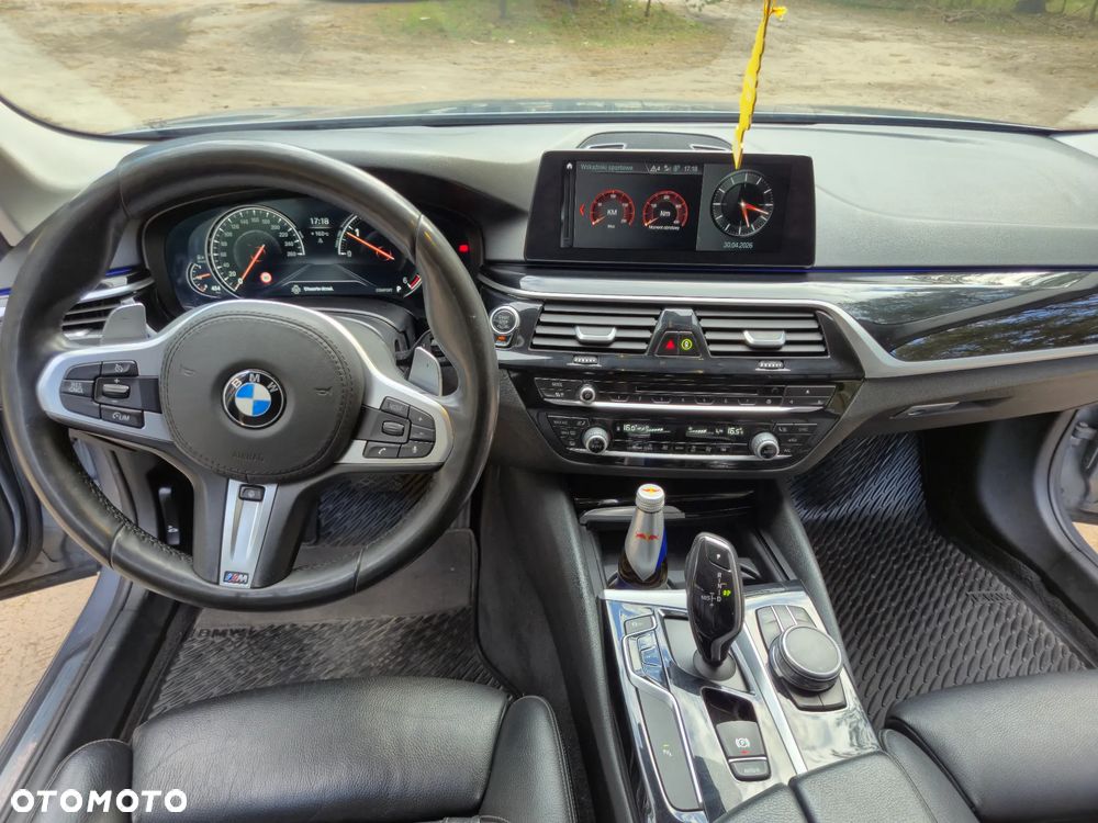 BMW Seria 5 520d Sport Line - 24