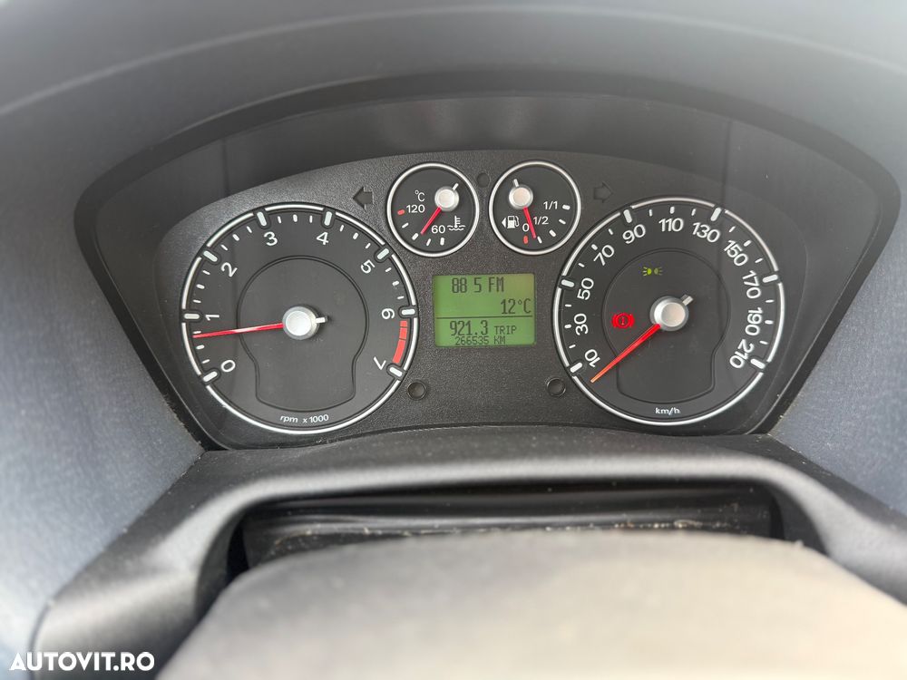 Ford Fusion 1.4 Ambiente - 9