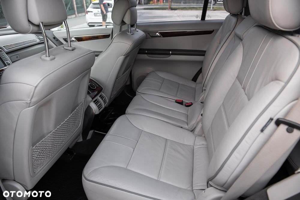 Mercedes-Benz Klasa R 350 CDI DPF 4Matic 7G-TRONIC - 24