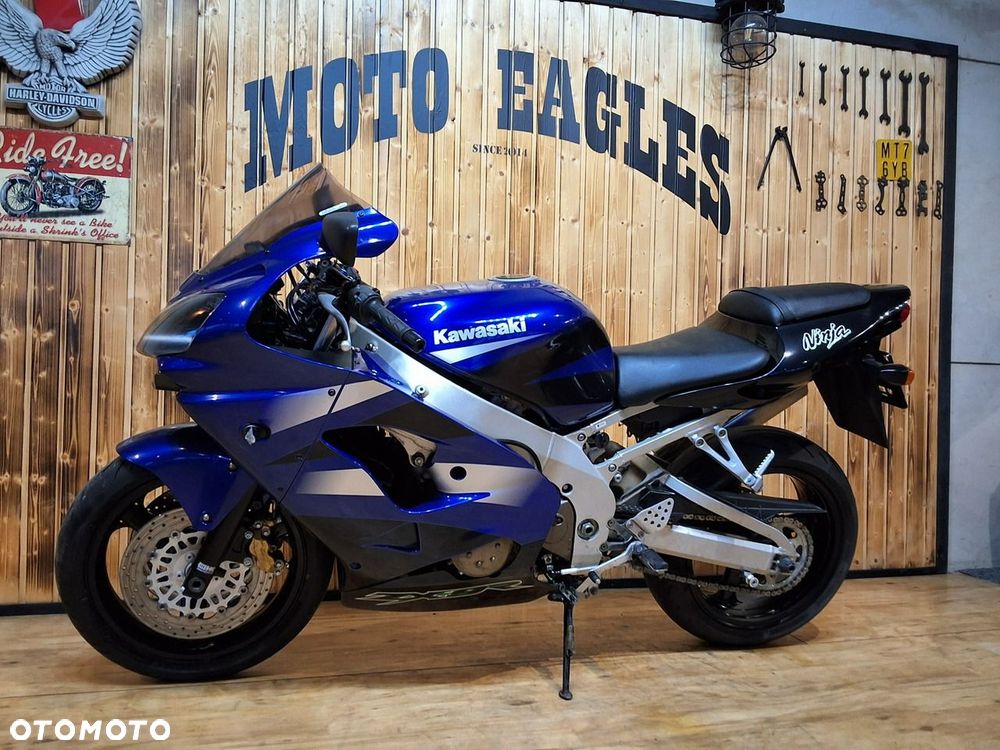 Kawasaki Ninja - 11