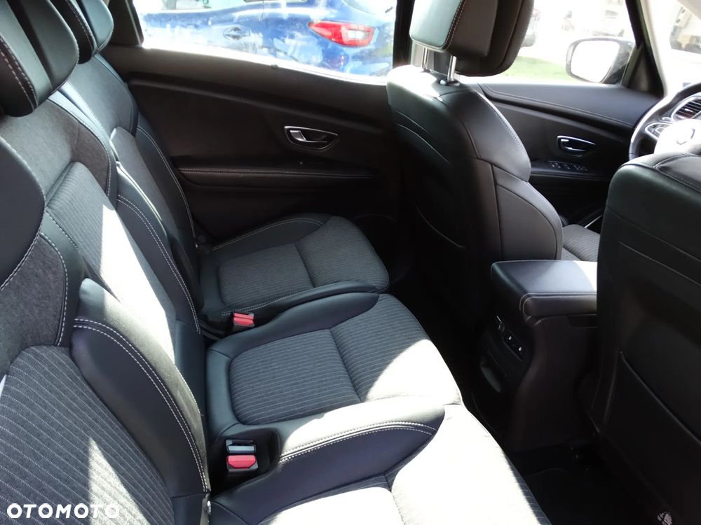 Renault Scenic - 12