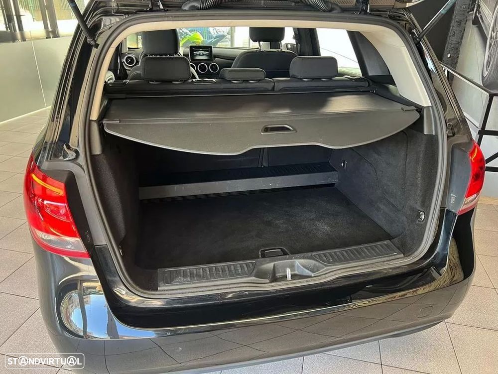 Mercedes-Benz B 180 - 21