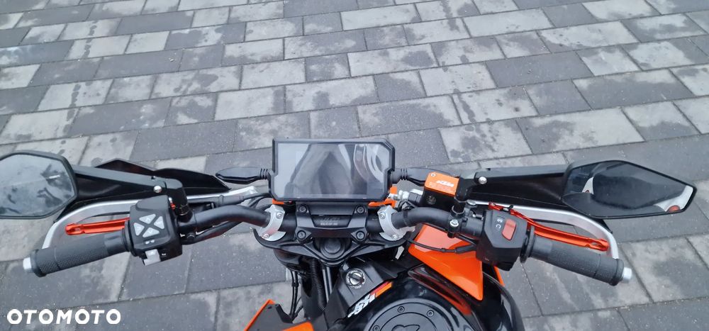 KTM Duke - 13