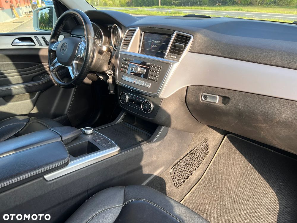 Mercedes-Benz ML 350 BlueTEC 4MATIC 7G-TRONIC - 12