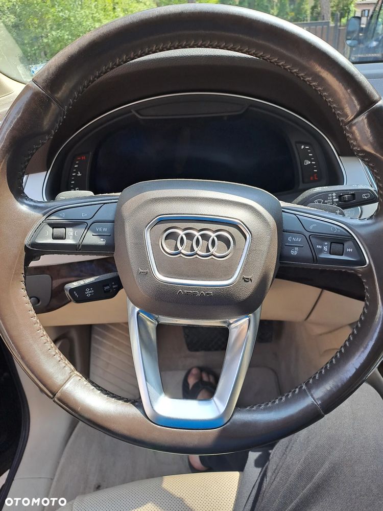 Audi Q7 - 12