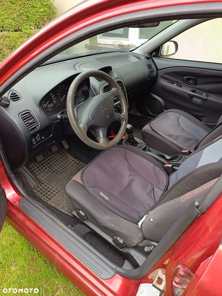 Mitsubishi Carisma 1.6 Classic - 2