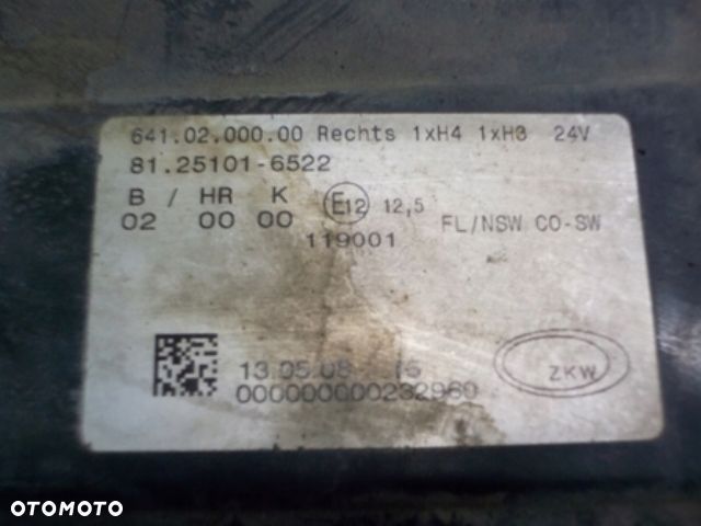 MAN TGX HALOGEN PRAWY - 3