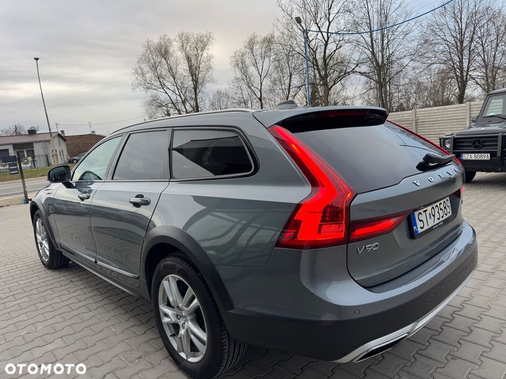 Volvo V90 Cross Country D4 AWD Geartronic Pro - 4