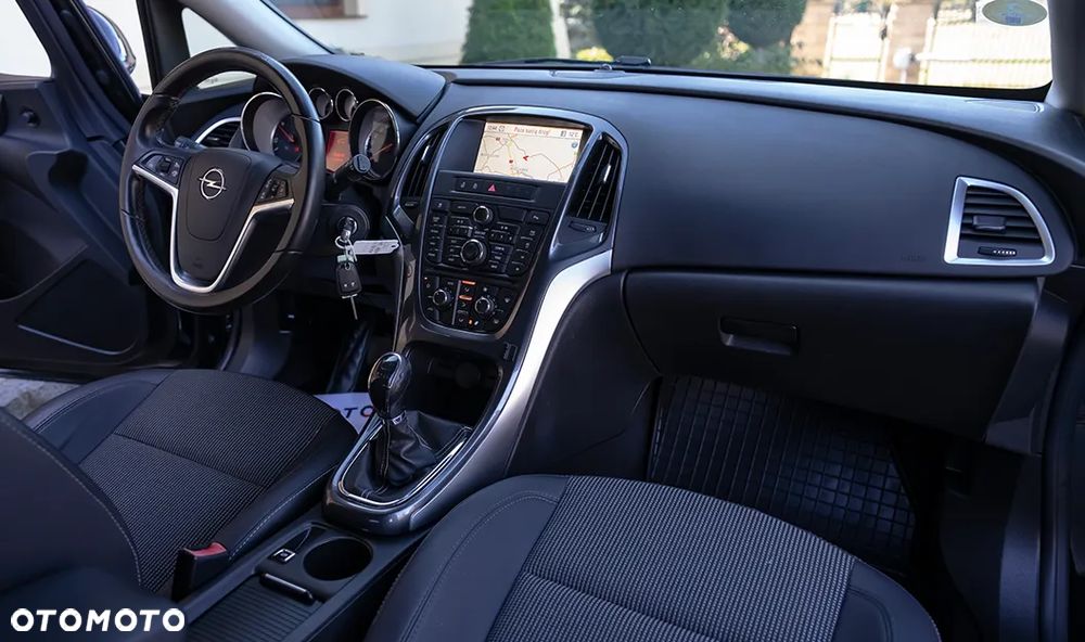 Opel Astra IV 1.7 CDTI Cosmo - 13