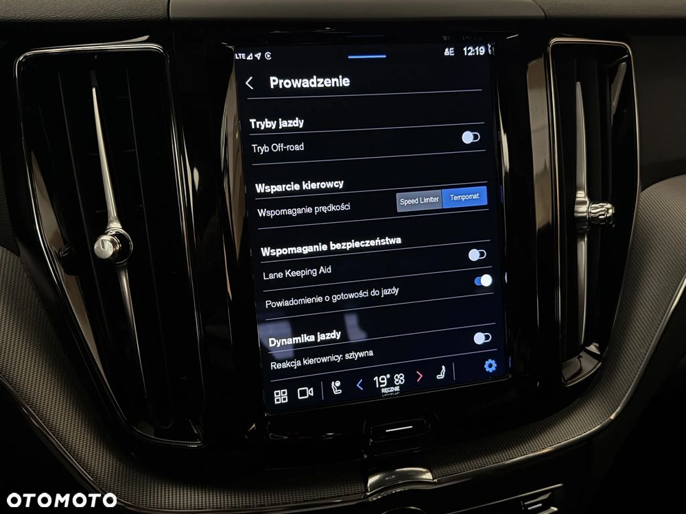 Volvo XC 60 B4 D AWD Geartronic RDesign - 37