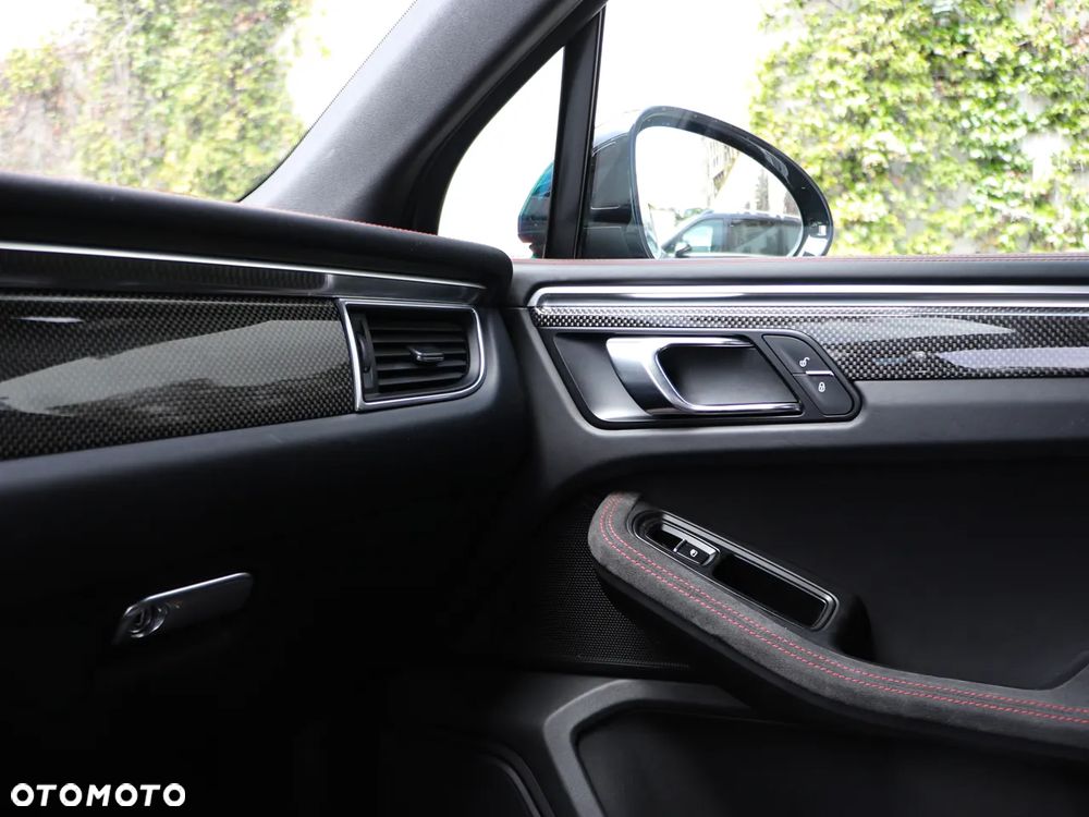 Porsche Macan GTS - 32