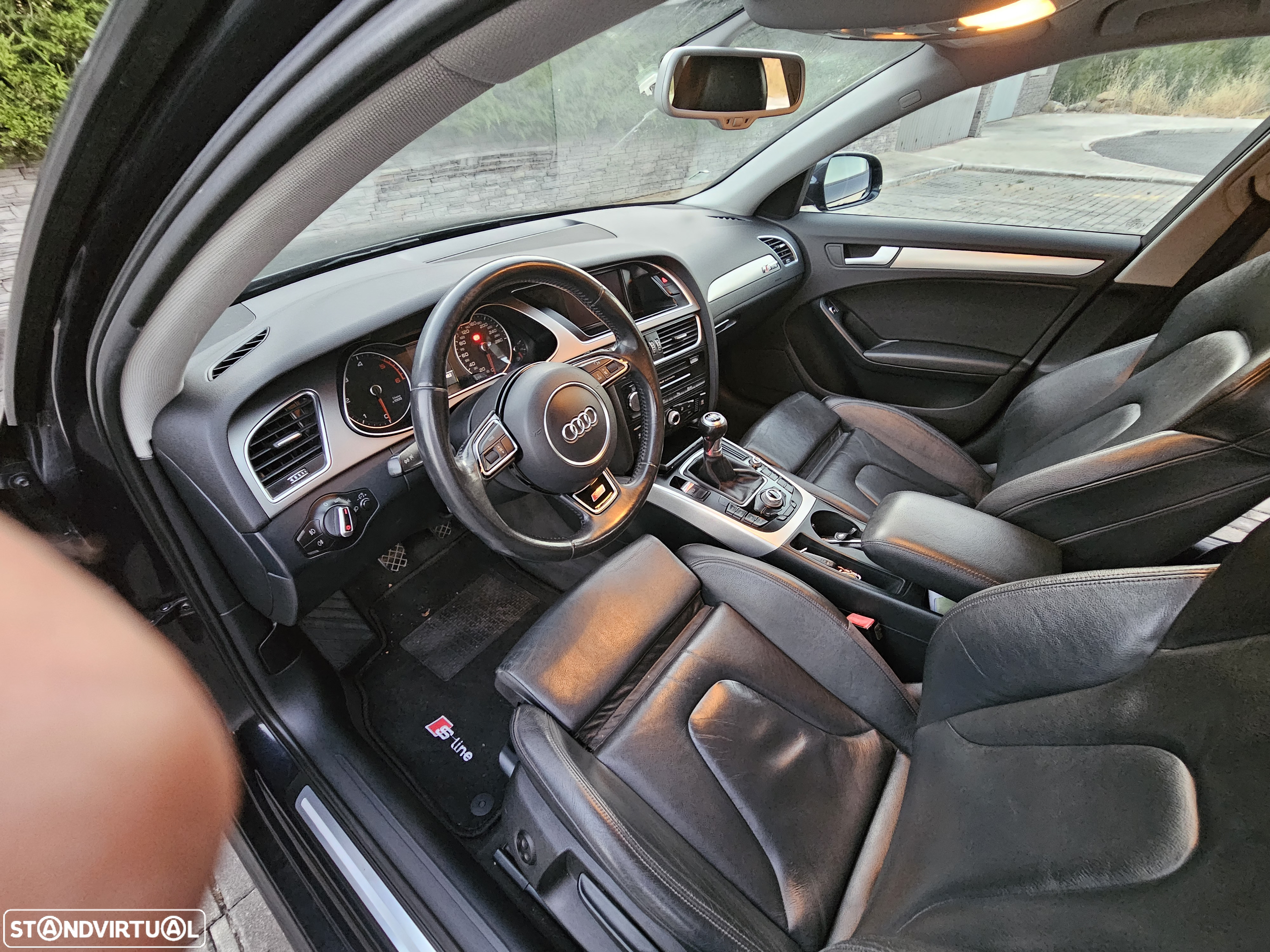 Audi A4 Avant 2.0 TDI Business Line S-line - 12