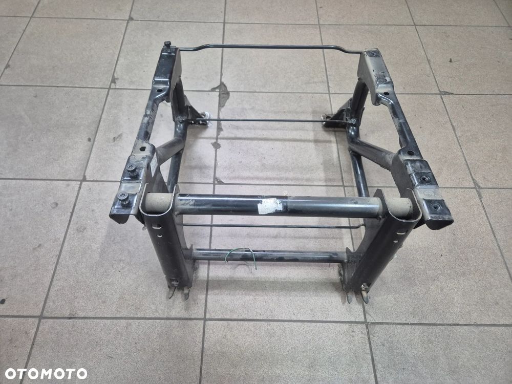 PODSTAWA FOTELA KIEROWCY LEWA DUCATO JUMPER BOXER  06+ - 4