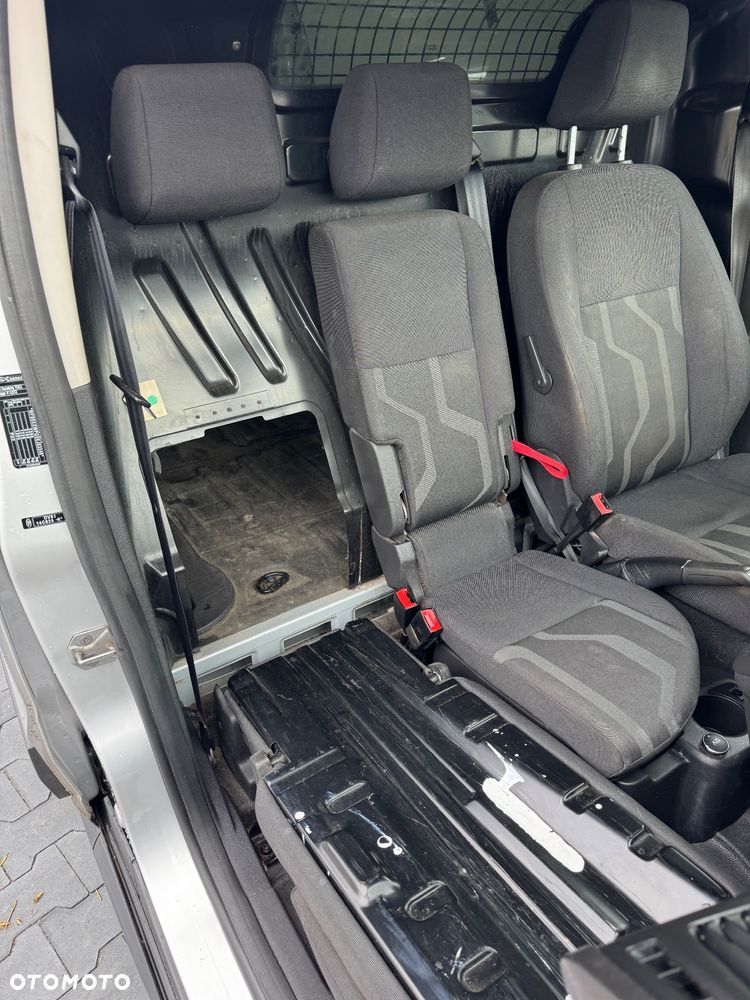 Ford Transit Connect - 15