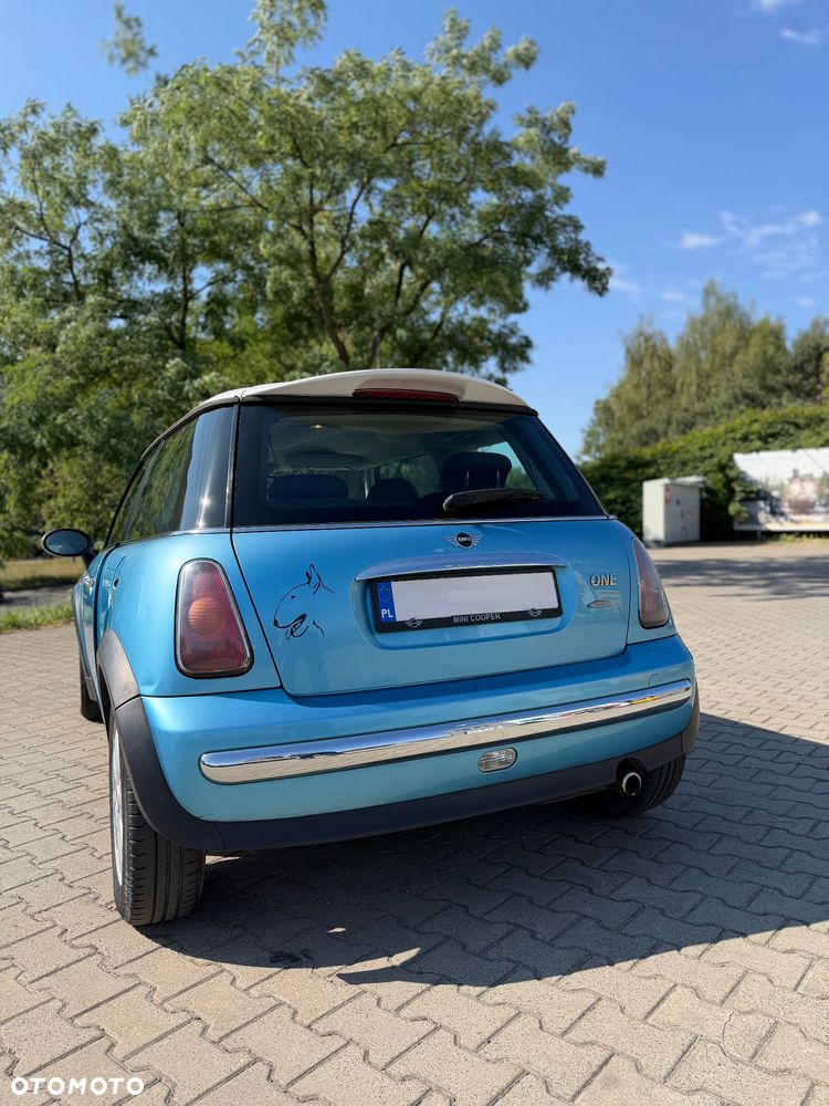 MINI ONE Standard - 8