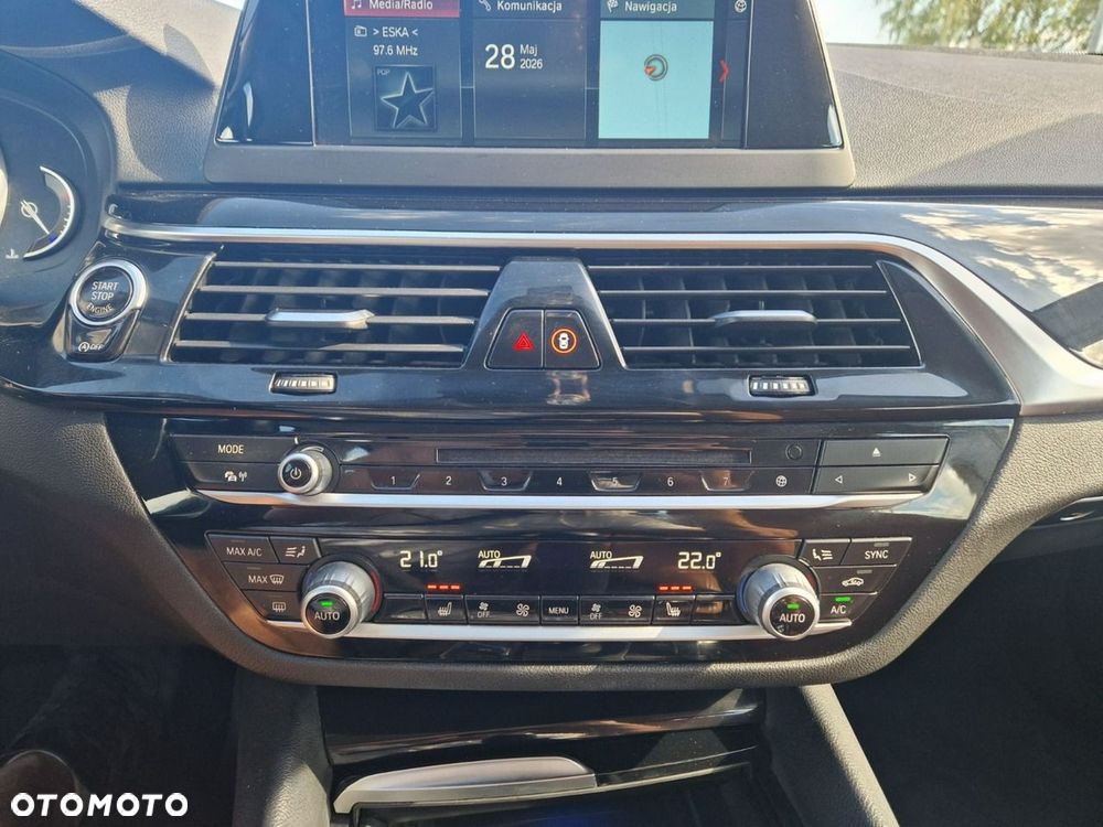BMW Seria 5 520d M Sport Edition - 15