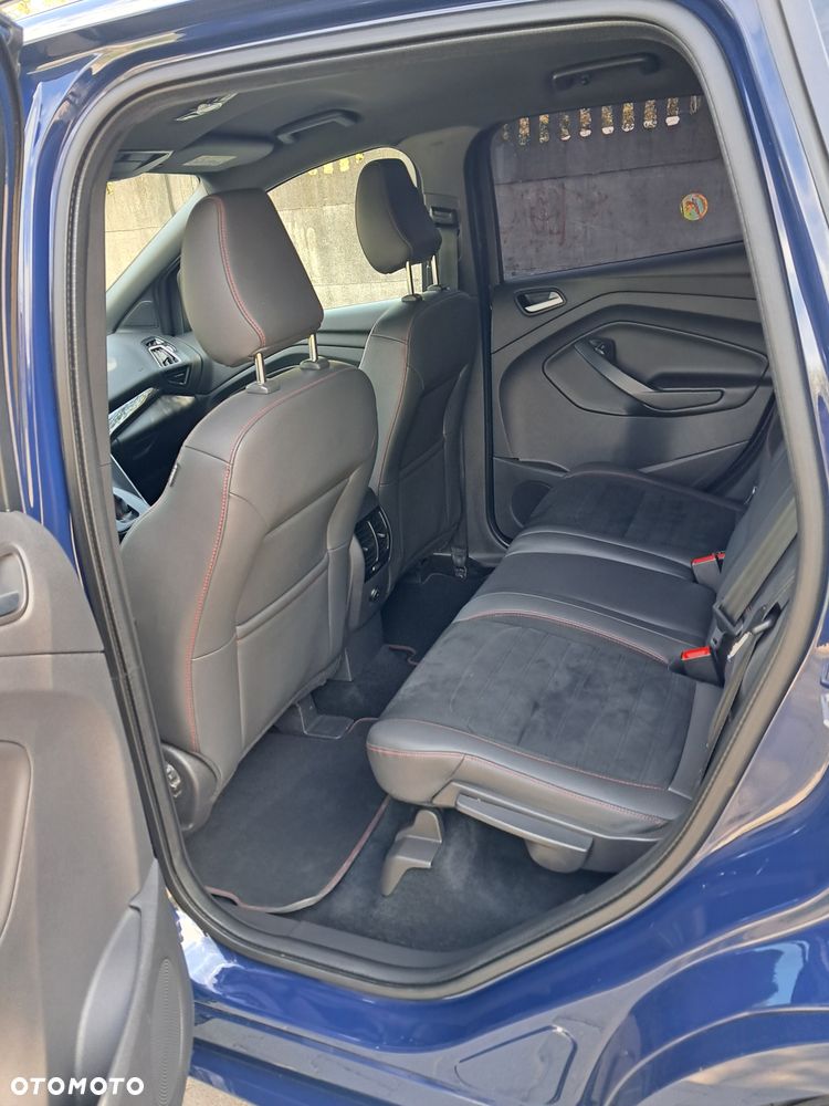 Ford Kuga 2.0 TDCi 4x4 ST-Line - 10