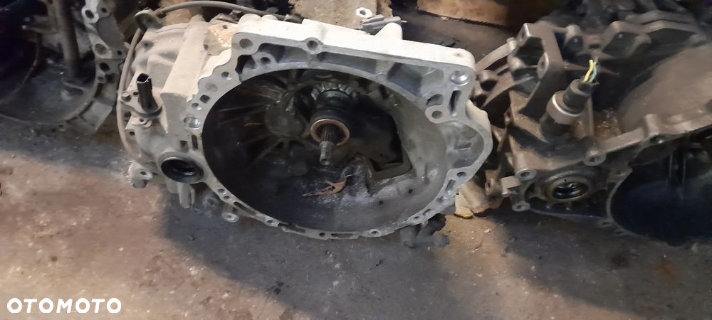 mazda 2 skrzynia biegów 1,3 b - 3