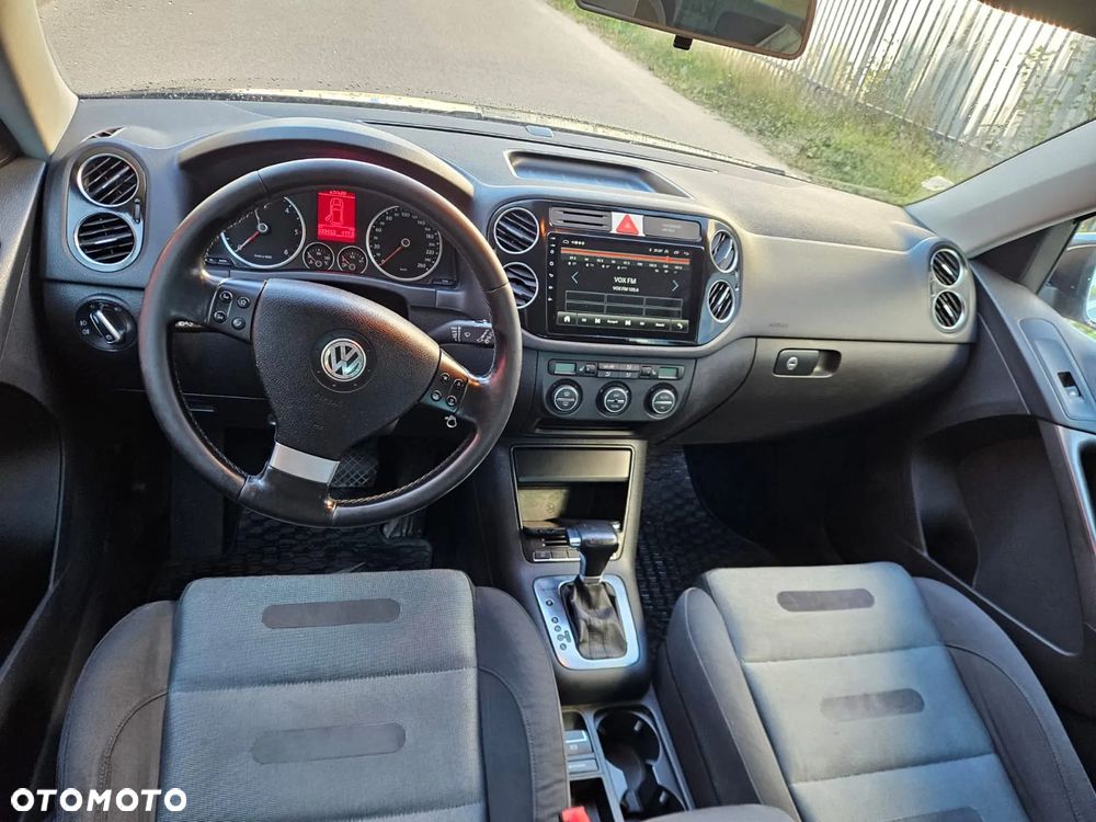 Volkswagen Tiguan 2.0 TDI 4Mot Sport DSG - 8